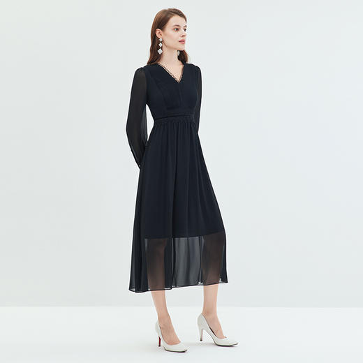 EITIE爱特爱法式复古垂坠网纱V领收腰长袖连衣裙秋季新款C2307248 商品图2