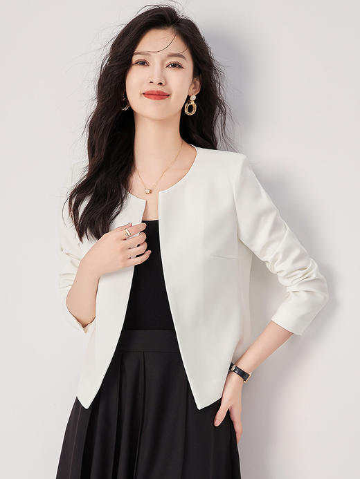 通勤百搭，秋季气质纯色显瘦宽松H型短款西装外套上衣WLZD-2318410 商品图2