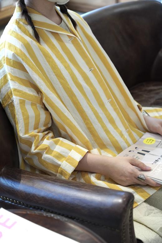 （5折）apuntob 黄条纹短风衣短外套 商品图6