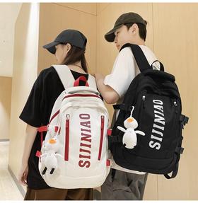  【经典美式校园风❗️双肩背包常备】经典美式校园风，双肩背包常备。适用于女大学生、高中初中生和旅行者使用。大容量设计，可轻松携带各种物品。男日系工装风格，时尚百搭书包。开学季父亲节礼物新年礼盒年货礼盒