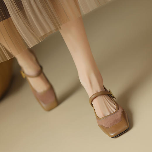 秋季新款，纯色拼接浅口高跟单鞋DB-M5658 商品图1