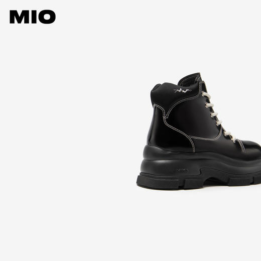MIO米奥冬季纯色高跟厚底靴子时髦酷飒系带机能马丁靴女靴M235614239 商品图4
