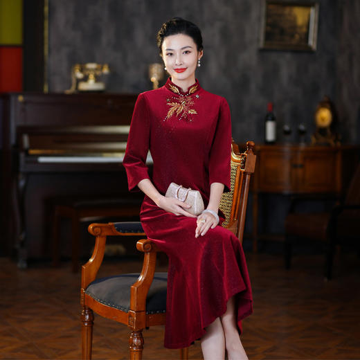 BLH-2330旗袍改良秋季新女酒红色喜长款鱼尾礼服连衣裙 商品图2