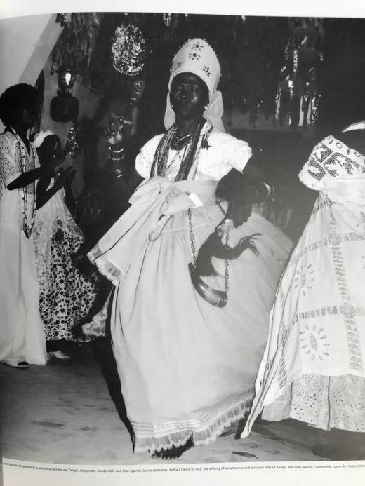 大地上的宁静 约百幅插图 精装大16开 商品图11