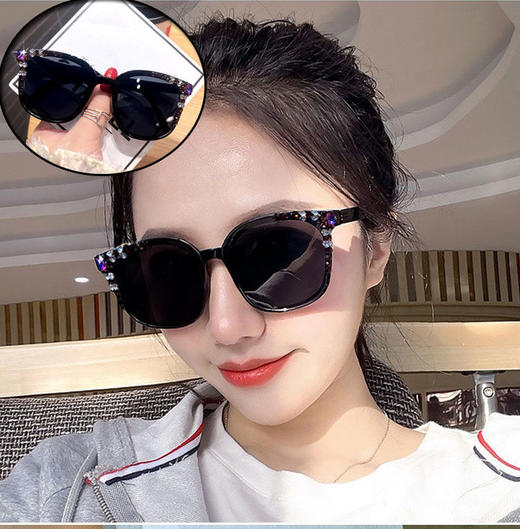 【买就送！送精美折叠收纳盒】时尚女性必备，G级感可折叠墨镜，做自己的女王，轻便舒适，防紫外线偏光设计，散发成熟优雅的气息。随意搭配，无时无刻的保护你的眼睛！ 商品图0