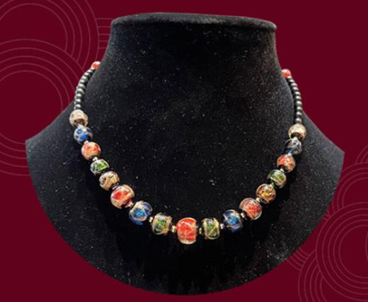 【千年珠宝和栖霞寺联名手串 金陵古法技艺而成】千年珠宝联名栖霞寺吞金兽香灰琉璃手串 珠子圆润饱满 触手温润 款式新颖 时尚百搭 商品图2