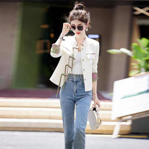 WZNHWW18099气质名媛风外套女2024年春秋季上新拼接撞色国风轻奢百搭收腰显瘦 商品图2