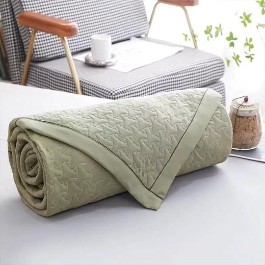 平直堂·纯艾绒床垫  逐湿寒养生床垫 一年四季都可用  蓝色条纹  黄绿色可选 商品图3