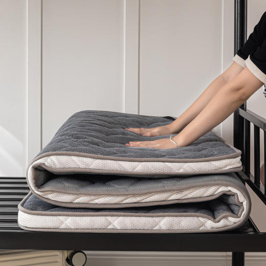 多喜爱 舒享乳胶椰棕护脊床垫灰/白【泰国乳胶健康环保】【3E棷棕呵护脊椎】【双重体验 安享睡眠】 商品图3