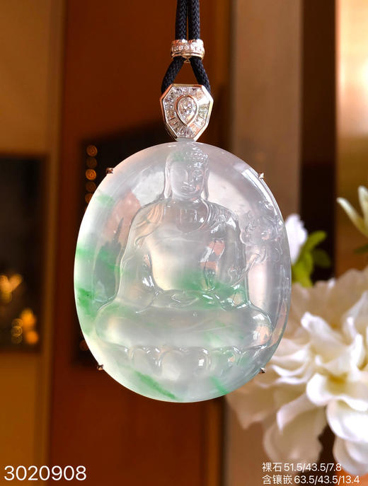 3020908，玻璃飘翠观音吊坠。具体价格微信咨询 商品图2