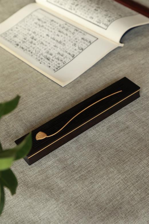 好运连连°紫光檀镶黄杨线香盒 商品图0