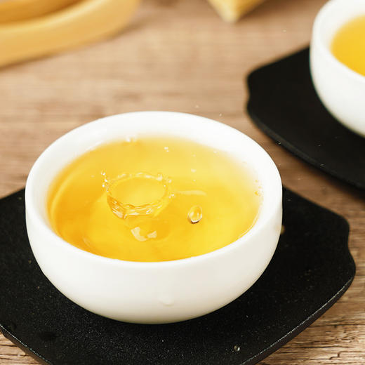 【最后1饼，售罄再无】【超值拼团秒杀】高货好茶【千秋万代】【无铜盒包装】2023年头春茶，易武六棵千年以上特大树拼配而制聚众山之荣成一茶之耀全网独一家错过再无 商品图1