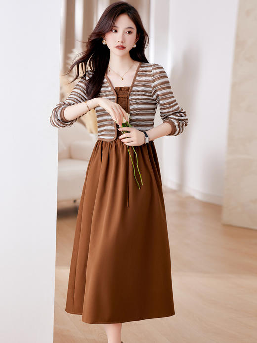 秋季新款，气质时尚优雅条纹针织开衫修身吊带连衣裙两件套HR-WA23679 商品图4