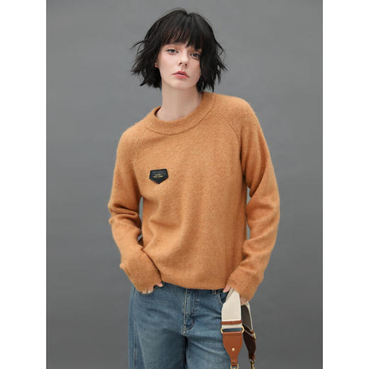 COCOBELLA质感皮标软糯绒感毛衣插肩袖圆领针织衫MZ183 商品图1