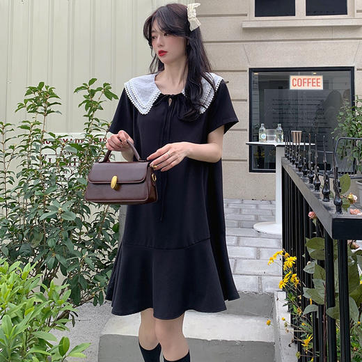 【法式初恋甜美连衣裙女】学院风娃娃领宽松中长款气质小黑裙，大码女装胖mm宽松遮肉显瘦，娃娃领连衣裙夏季新款短袖遮肚减龄裙子 商品图0