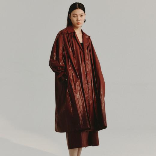 LIYIHAN 褶皱廓形风衣 Y233F00916 商品图3
