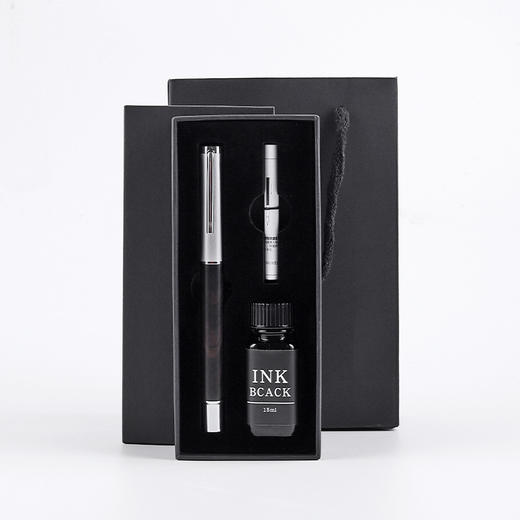 【经典实木钢笔礼盒套装】红木纹钢笔实木钢笔，美工钢笔学生钢笔商务钢笔套装，精致刻字笔，依金笔尖，书写流畅自如，为书写而生，送礼必备高端大气。 商品图5