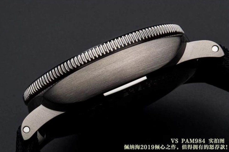 VS厂沛纳海PAM984-潜行系列「钛金属」47毫米沛纳海评测