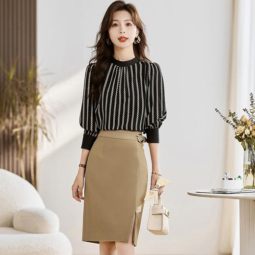 HRWM881229 套装女2023年秋上新时尚潮流修身显瘦名媛风拼色上衣搭纯色包臀裙 商品图0