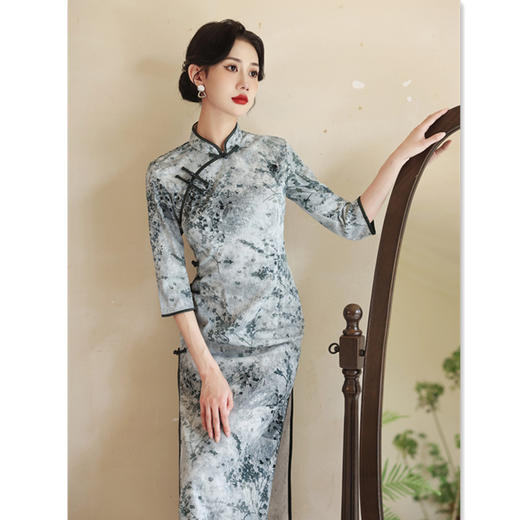 SKY 198008复古国风提花丝中长七分袖旗袍 商品图3