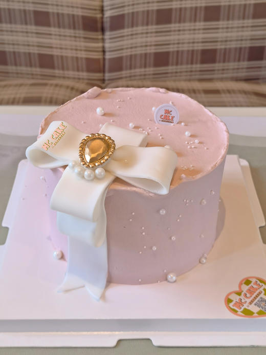 钻石蝴蝶结蛋糕 商品图0