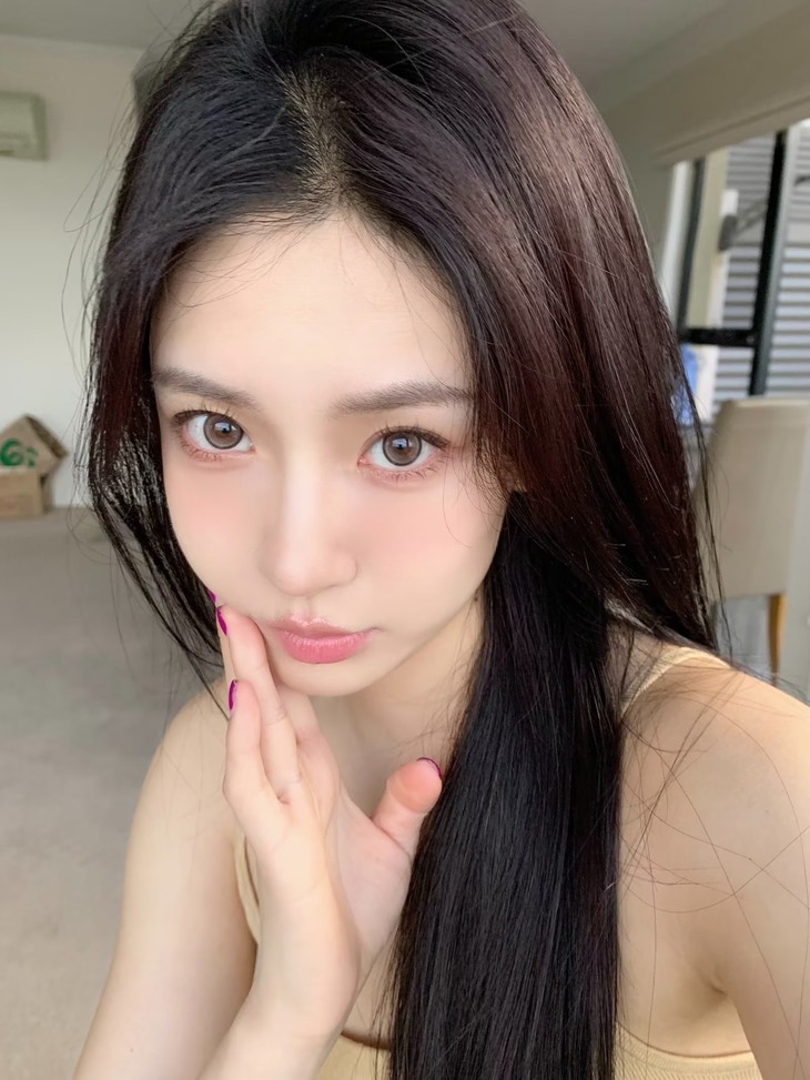 FlowerColor美瞳 年抛隐形眼镜 月夜萤火棕 14.2mm 1副/2片 左右度数可不同-VVCON美瞳商城17 FlowerColor美瞳 年抛隐形眼镜 月夜萤火棕 14.2mm 1副/2片 左右度数可不同 - VVCON美瞳商城