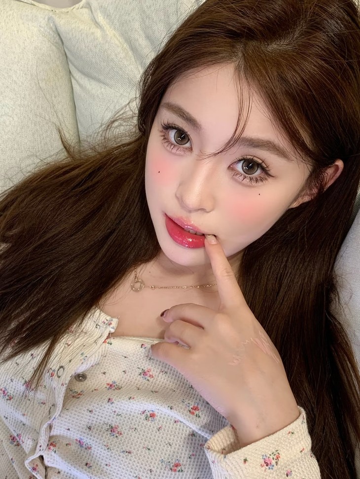 FlowerColor美瞳 年抛隐形眼镜 月夜萤火棕 14.2mm 1副/2片 左右度数可不同-VVCON美瞳商城12 FlowerColor美瞳 年抛隐形眼镜 月夜萤火棕 14.2mm 1副/2片 左右度数可不同 - VVCON美瞳商城