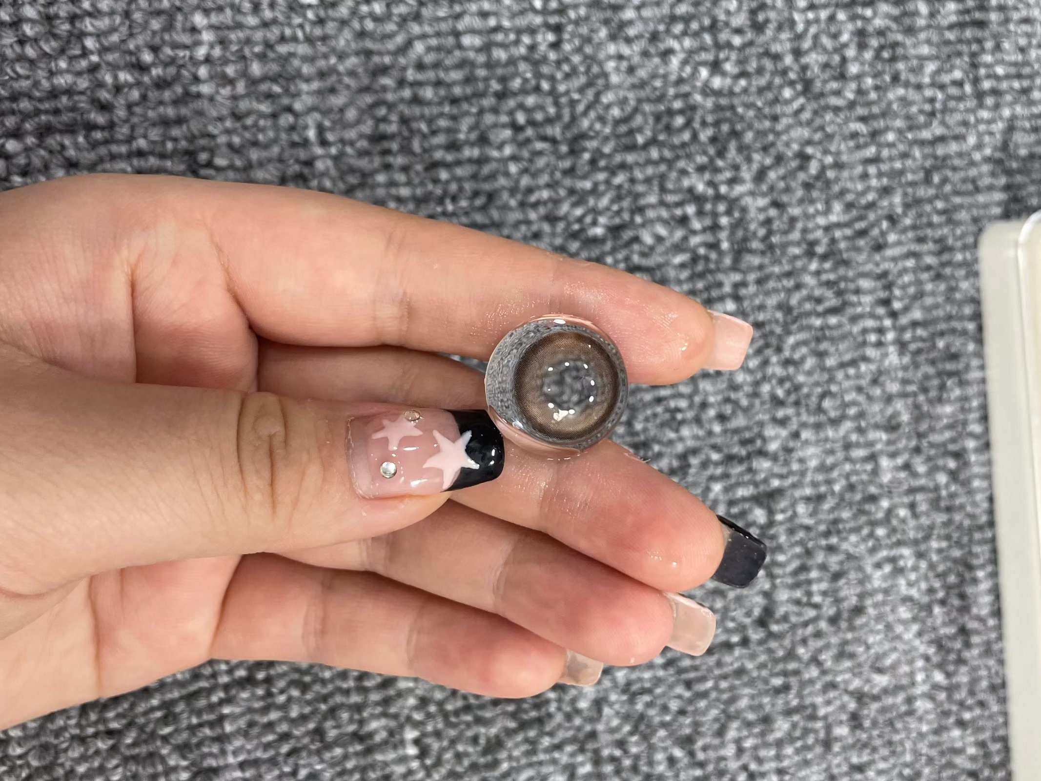 FlowerColor美瞳 年抛隐形眼镜 月夜萤火棕 14.2mm 1副/2片 左右度数可不同-VVCON美瞳商城5 FlowerColor美瞳 年抛隐形眼镜 月夜萤火棕 14.2mm 1副/2片 左右度数可不同 - VVCON美瞳商城