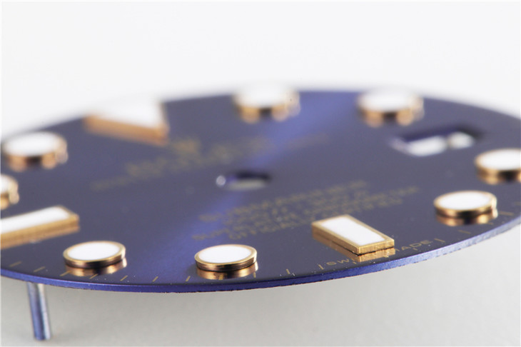 VR厂比N厂的劳力士间金水鬼复刻表更好？