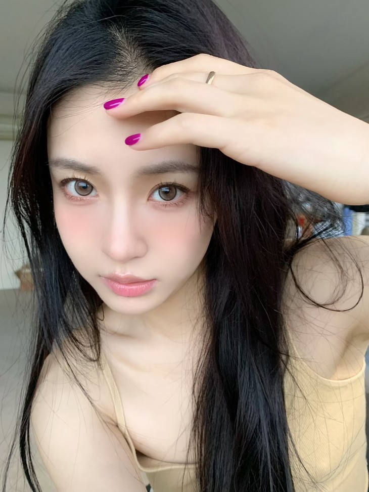 FlowerColor美瞳 年抛隐形眼镜 月夜萤火棕 14.2mm 1副/2片 左右度数可不同-VVCON美瞳商城18 FlowerColor美瞳 年抛隐形眼镜 月夜萤火棕 14.2mm 1副/2片 左右度数可不同 - VVCON美瞳商城