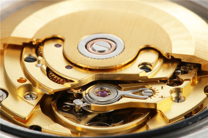 VR厂比N厂的劳力士间金水鬼复刻表更好？