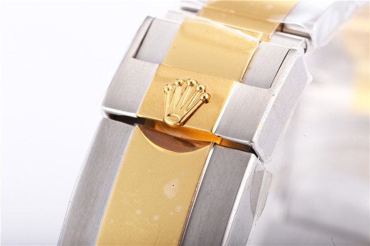 VR厂比N厂的劳力士间金水鬼复刻表更好？