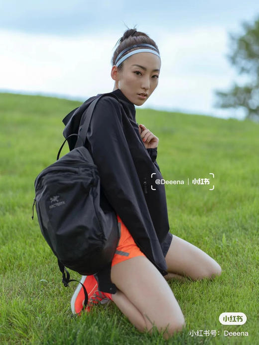 6色 始祖鸟双肩包，超轻 商品图0