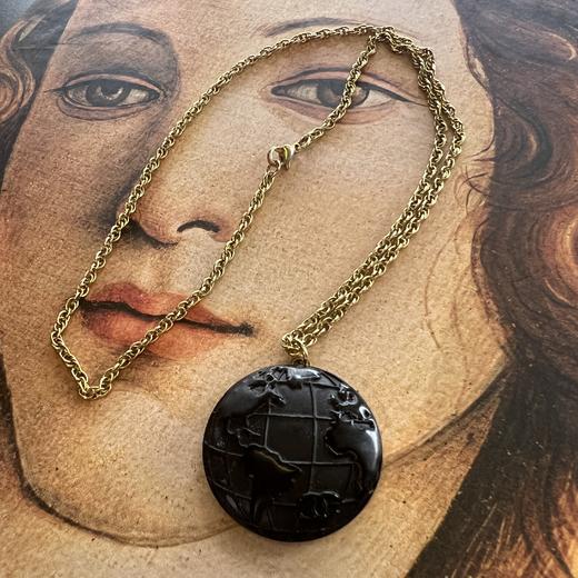 北京仓｜Gigi Paris-黑色地球仪 双C Logo-Vintage纽扣 项链［法国设计师］ 商品图1