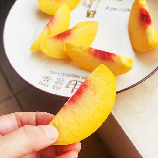 （青风农场）三湖锦绣黄桃带箱10斤18枚/24枚装 商品图2