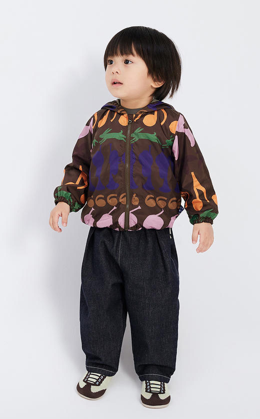 jnby  23年秋款  轻便短款风衣  YN8910510 商品图3