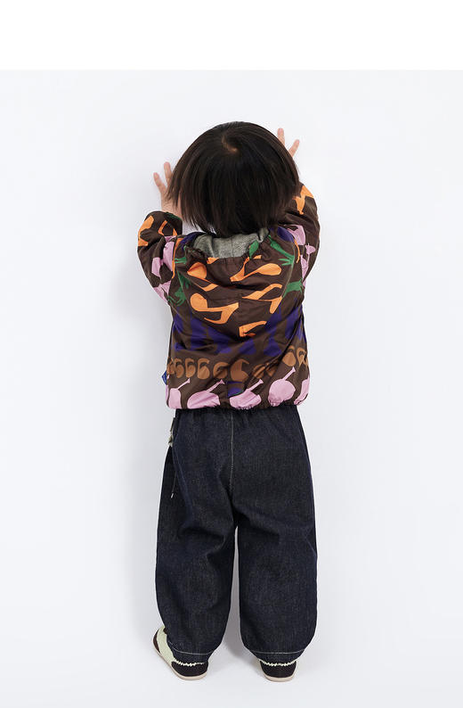 jnby  23年秋款  轻便短款风衣  YN8910510 商品图4