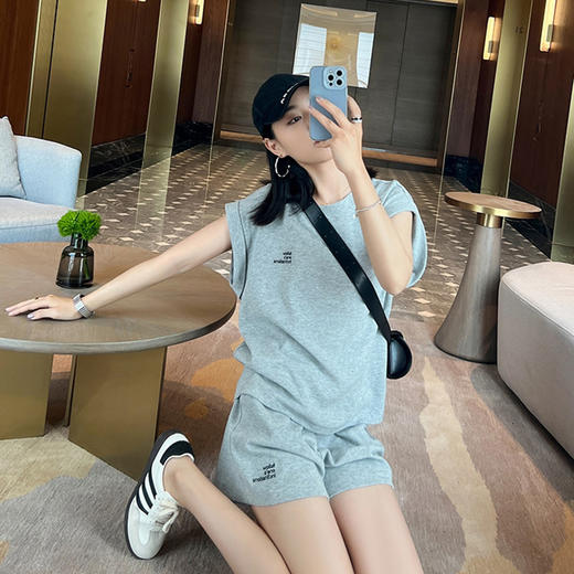 花侍小飞袖云梯棉套装  刺绣logo 精致时尚  百搭出街 舒适透气 商品图1