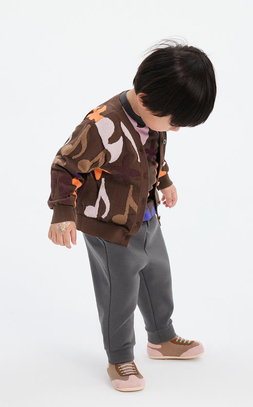 jnby  23年秋款  撞色吸睛短款开襟针织衫 YN8311370 商品图3