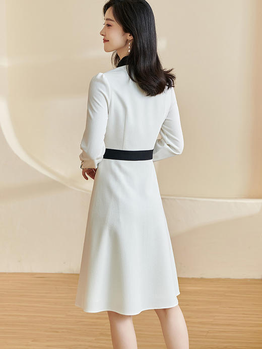 剩S/M/L/XL/XXL 米思阳2026春季新款通勤气质撞色连衣裙纽扣定纺肌理感裙子女2475 商品图2