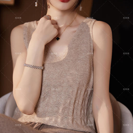 一线成衣！老板娘实力宠粉！雕花镂空羊绒吊带背心女R23047 商品图2