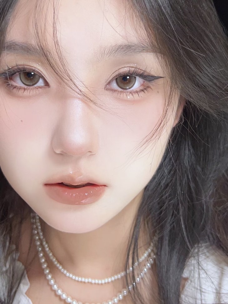 FlowerColor美瞳 年抛隐形眼镜 月夜萤火棕 14.2mm 1副/2片 左右度数可不同-VVCON美瞳商城15 FlowerColor美瞳 年抛隐形眼镜 月夜萤火棕 14.2mm 1副/2片 左右度数可不同 - VVCON美瞳商城