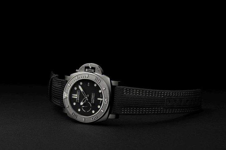 VS厂新品驾到-VS厂沛纳海PAM984潜行系列迈克·霍恩特别版