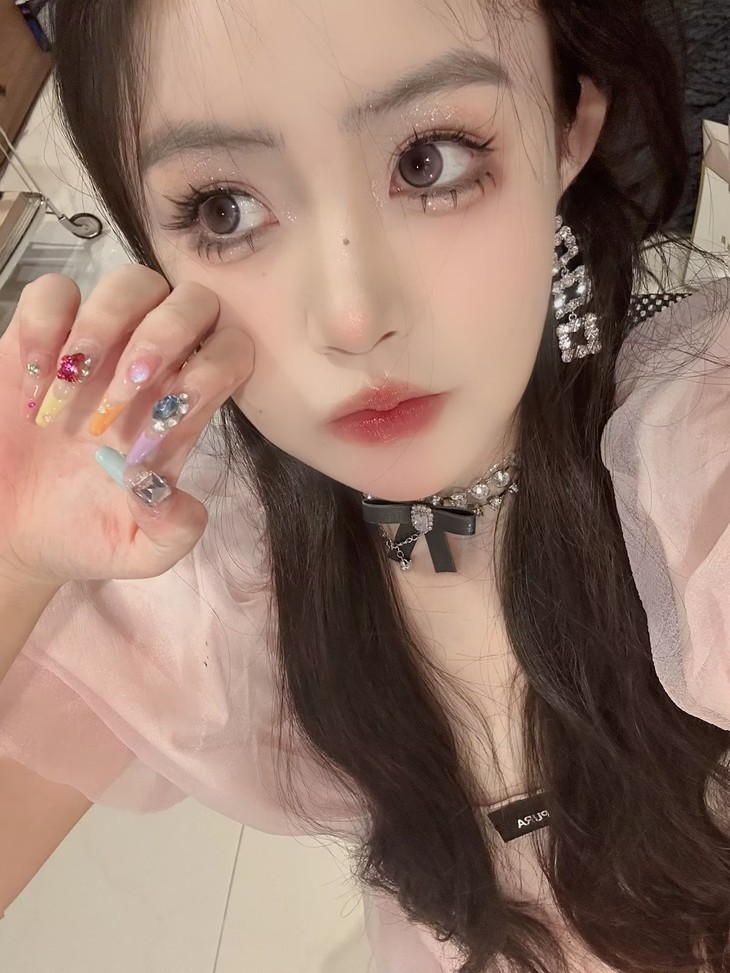FlowerColor美瞳 年抛隐形眼镜 月夜萤火紫 14.2mm 1副/2片 左右度数可不同-VVCON美瞳商城23