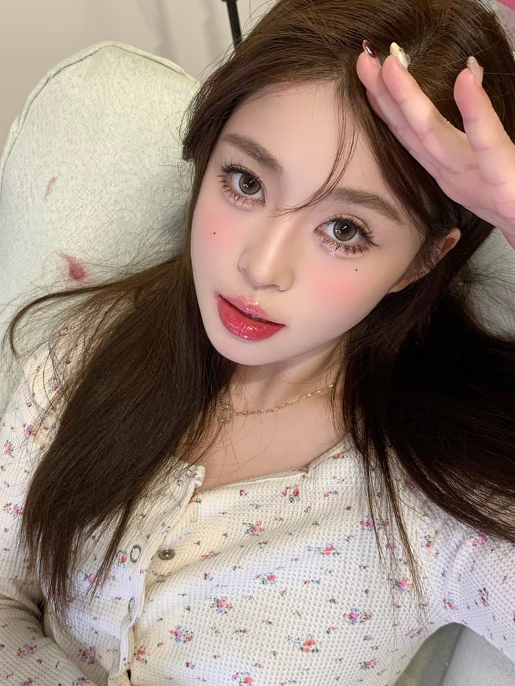 FlowerColor美瞳 年抛隐形眼镜 月夜萤火棕 14.2mm 1副/2片 左右度数可不同-VVCON美瞳商城13 FlowerColor美瞳 年抛隐形眼镜 月夜萤火棕 14.2mm 1副/2片 左右度数可不同 - VVCON美瞳商城