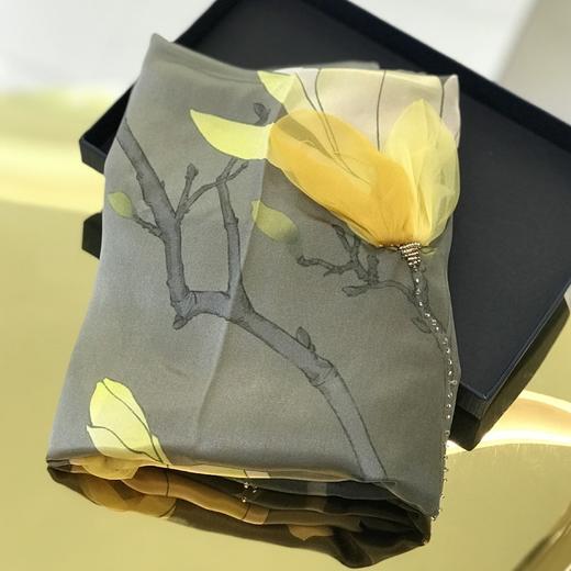 优品堂【5135奢靡花颜】重磅桑蚕丝手绣长巾 商品图3