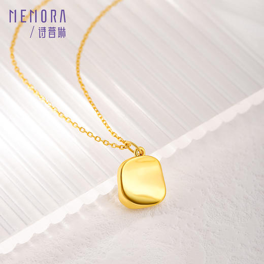 【任选3件1998元】情书小方牌18k金吊坠送女友礼物挂坠MEMORA诗普琳KPE01801（线上专供) 商品图3