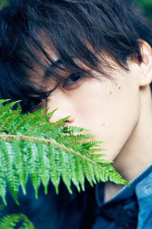 【海外販売限定】 長江崚行写真集(仮)  海外限定特典付 商品图5