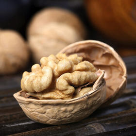 西域美农新疆温宿185纸皮核桃3斤 当季新果礼盒 手捏开壳无浸泡休闲零食