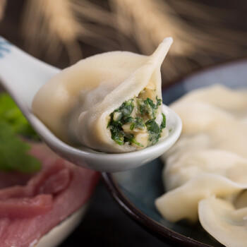 吴大娘 大娘水饺手工捏制荠菜鲜笋猪肉40只 700g 早餐夜宵速冻饺子 商品图6